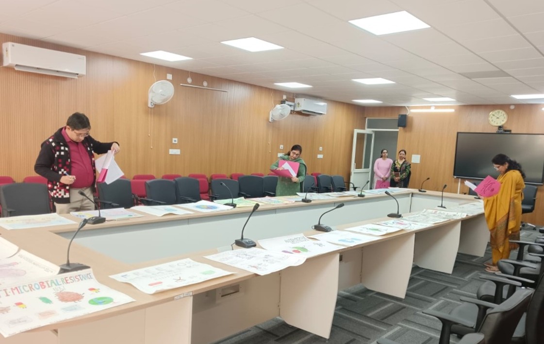 Judging of Poster-making Competition on World Antimicrobial Resistance Awareness Week, 2025