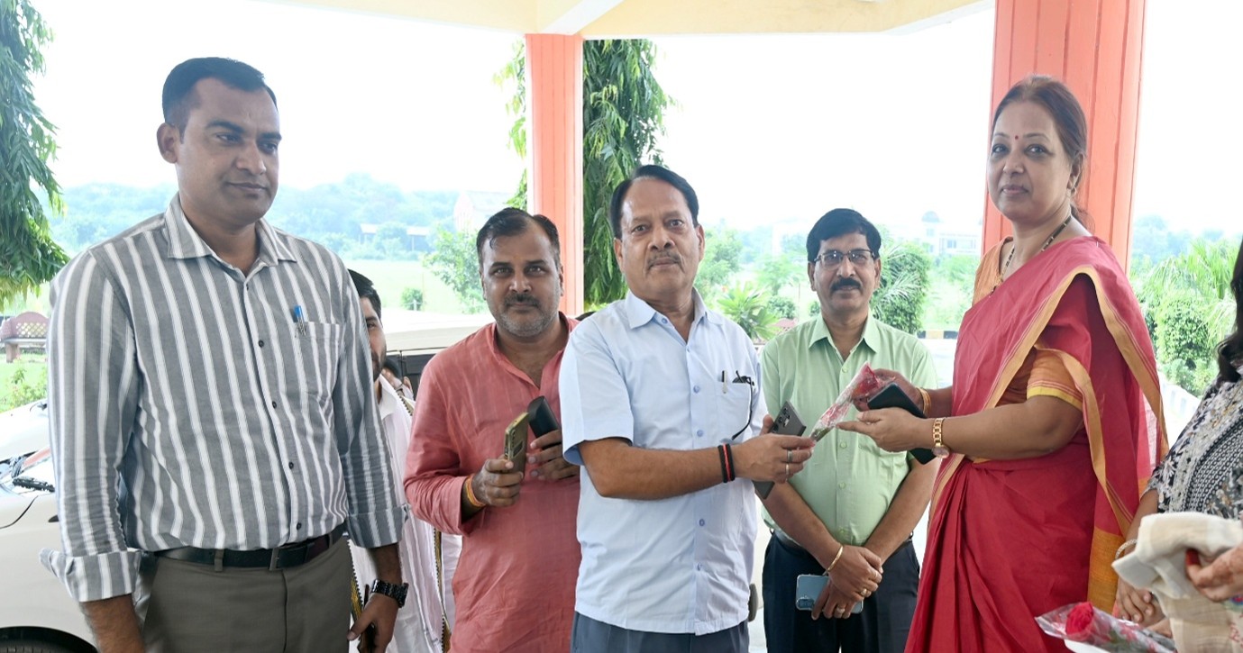 Milk Commissioner of Uttar Pradesh, Shri Rakesh Kumar Mishra (27 September, 2025)