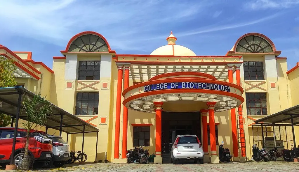 College of Biotechnology
